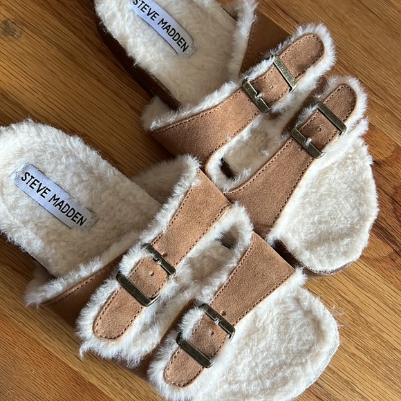 Steve Madden Faux Sherpa Sandal - Picture 3 of 8